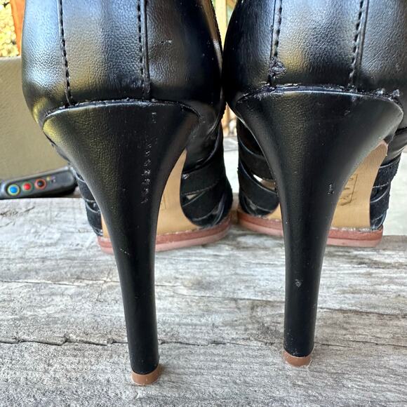 DV by Dolce Vita Shani Strappy Peep Toe Booties 6 Cage Heel Sandals Coquette Y2K - Picture 7 of 12